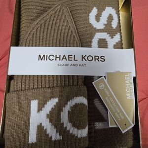 Michael Kors Brown Scarf and Hat Set
